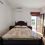 빌라 Terraco 26 - 8br Sleeps 22, Garden & Terrace, Near Lisbon & Beaches