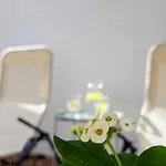 Terraco 26 - 8br Sleeps 22, Garden & Terrace, Near Lisbon & Beaches *