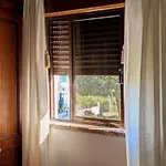 Terraco 26 - 8br Sleeps 22, Garden & Terrace, Near Lisbon & Beaches Sobreda