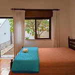 Villa Terraco 26 - 8br Sleeps 22, Garden & Terrace, Near Lisbon & Beaches Sobreda