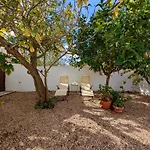 Terraco 26 - 8br Sleeps 22, Garden & Terrace, Near Lisbon & Beaches Villa