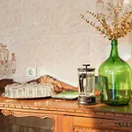 Terraco 26 - 8br Sleeps 22, Garden & Terrace, Near Lisbon & Beaches * Sobreda