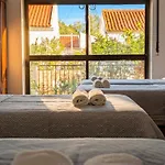 Terraço 26 - 8br Sleeps 22, Garden&terrace, Near Lisbon&beaches
