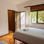 Terraço 26 - 8br Sleeps 22, Garden&terrace, Near Lisbon&beaches * Sobreda