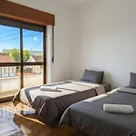 Terraço 26 - 8br Sleeps 22, Garden&terrace, Near Lisbon&beaches Sobreda