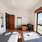 Villa Terraço 26 - 8br Sleeps 22, Garden&terrace, Near Lisbon&beaches Sobreda