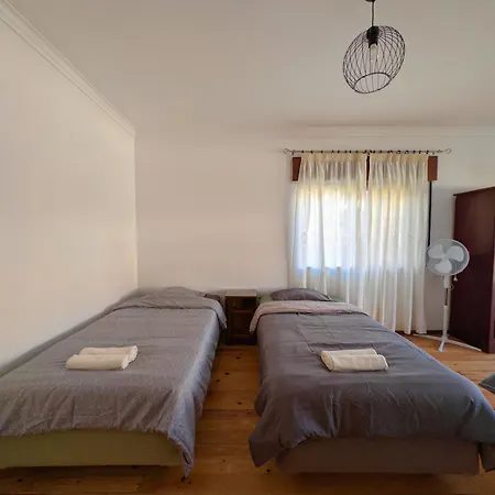 Terraco 26 - 8br Sleeps 22, Garden & Terrace, Near Lisbon & Beaches