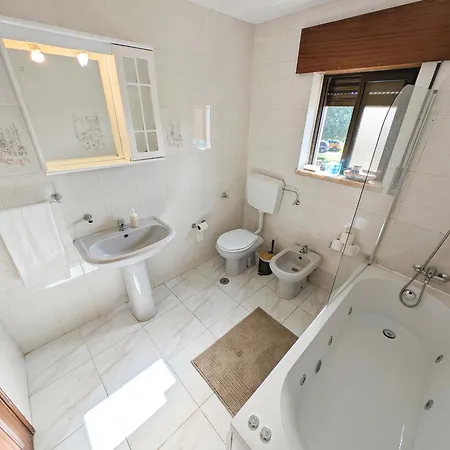 Terraco 26 - 8br Sleeps 22, Garden & Terrace, Near Lisbon & Beaches 别墅 *