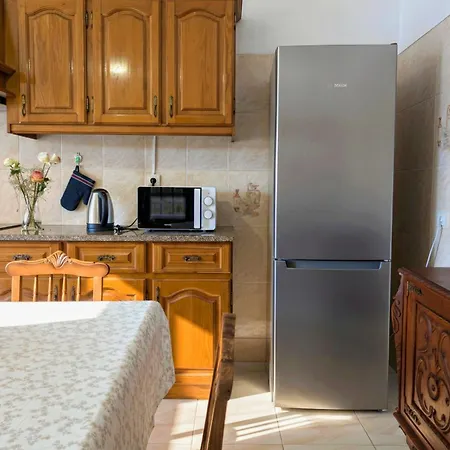 Villa Terraco 26 - 8br Sleeps 22, Garden & Terrace, Near Lisbon & Beaches