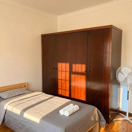 Terraco 26 - 8br Sleeps 22, Garden & Terrace, Near Lisbon & Beaches Villa