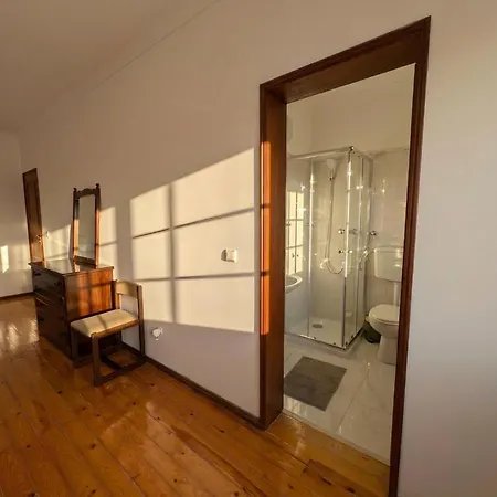 Terraco 26 - 8br Sleeps 22, Garden & Terrace, Near Lisbon & Beaches *