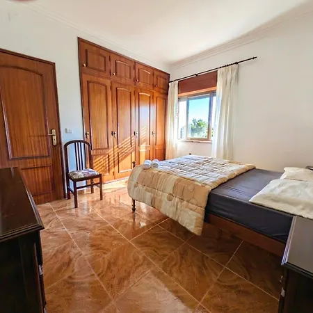 빌라 Terraco 26 - 8br Sleeps 22, Garden & Terrace, Near Lisbon & Beaches Sobreda