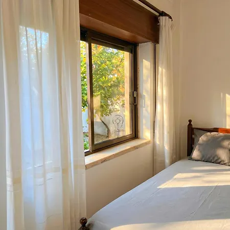 Terraco 26 - 8br Sleeps 22, Garden & Terrace, Near Lisbon & Beaches