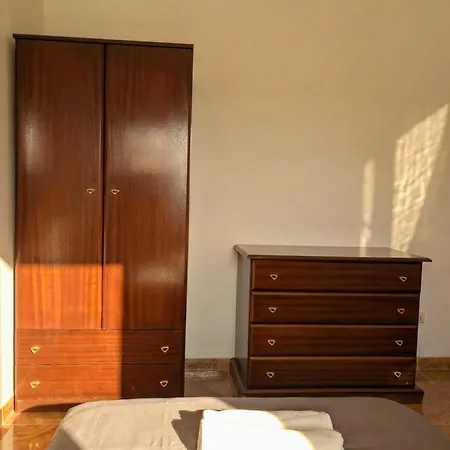 Villa Terraço 26 - 8br Sleeps 22, Garden&terrace, Near Lisbon&beaches Sobreda