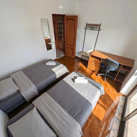 Terraco 26 - 8br Sleeps 22, Garden & Terrace, Near Lisbon & Beaches