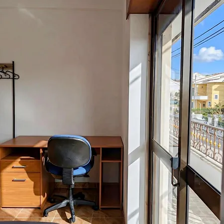 Terraco 26 - 8br Sleeps 22, Garden & Terrace, Near Lisbon & Beaches Villa *