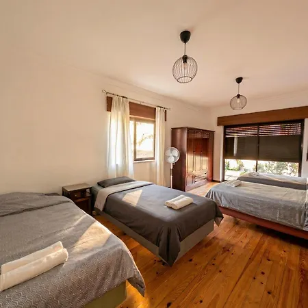 Terraco 26 - 8br Sleeps 22, Garden & Terrace, Near Lisbon & Beaches