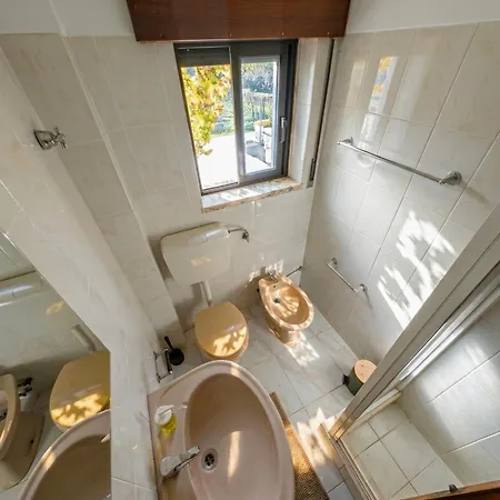 Terraco 26 - 8br Sleeps 22, Garden & Terrace, Near Lisbon & Beaches *