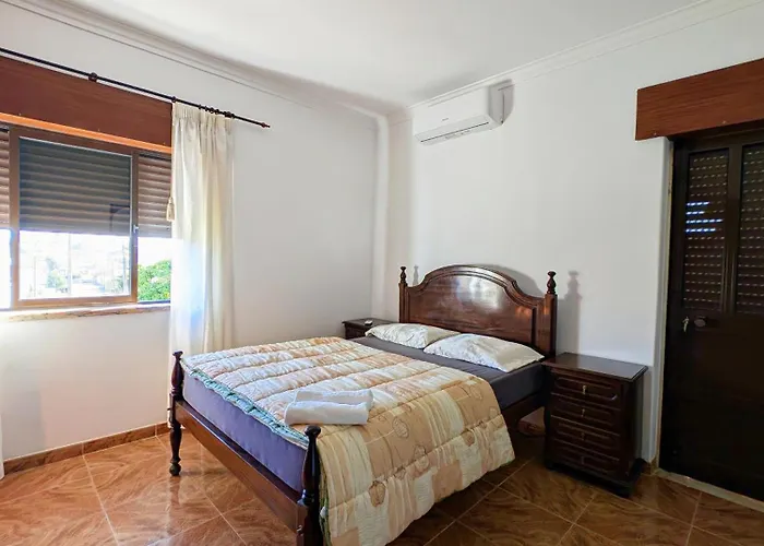别墅 Terraco 26 - 8br Sleeps 22, Garden & Terrace, Near Lisbon & Beaches