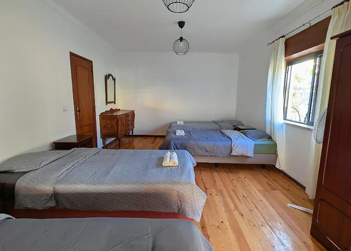 别墅 Terraco 26 - 8br Sleeps 22, Garden & Terrace, Near Lisbon & Beaches Sobreda