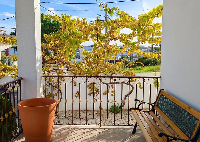 别墅 Terraco 26 - 8br Sleeps 22, Garden & Terrace, Near Lisbon & Beaches