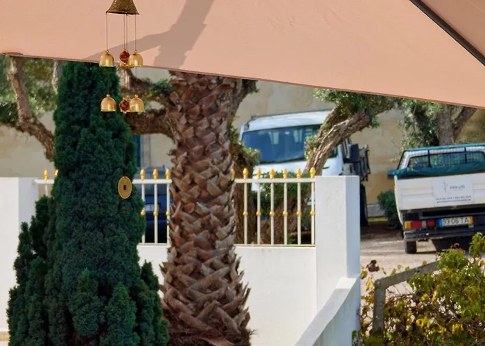 Terraco 26 - 8br Sleeps 22, Garden & Terrace, Near Lisbon & Beaches *