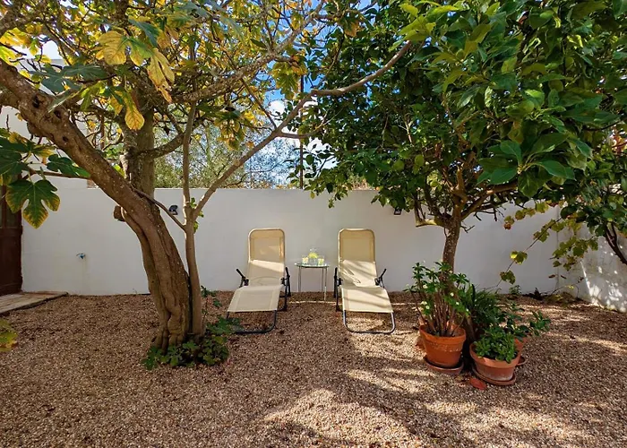 Terraco 26 - 8br Sleeps 22, Garden & Terrace, Near Lisbon & Beaches 别墅