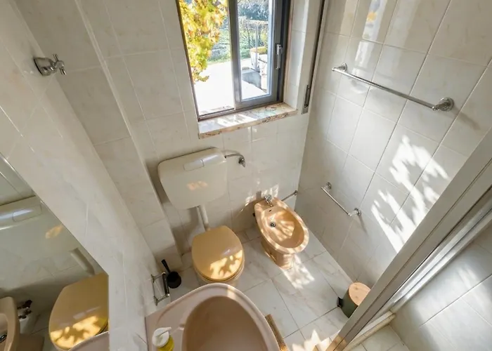 Terraco 26 - 8br Sleeps 22, Garden & Terrace, Near Lisbon & Beaches *